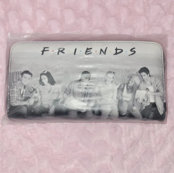 F•R•I•E•N•D•S zip-around wallet - Picture 4 of 16